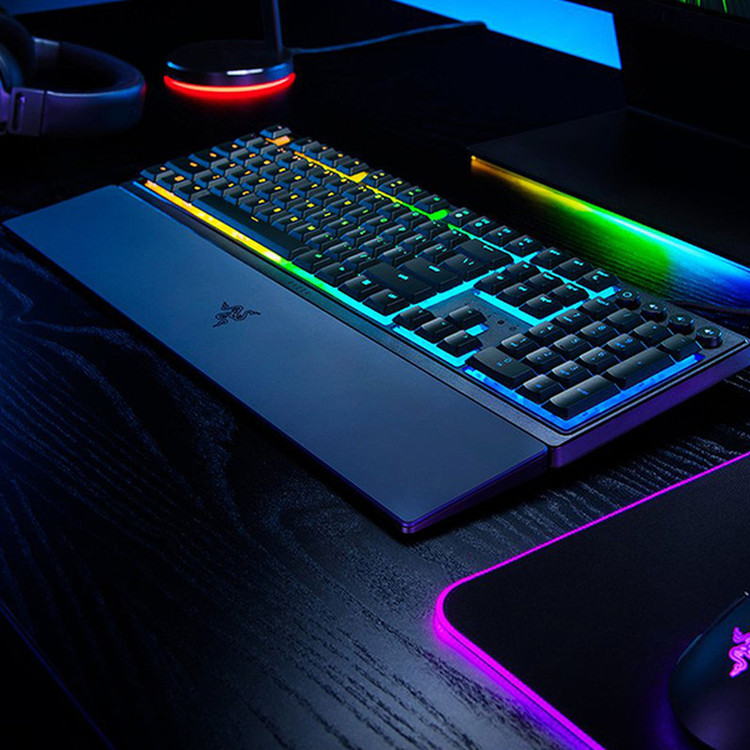 کیبورد گیمینگ ریزر مدل Ornata V3 X
